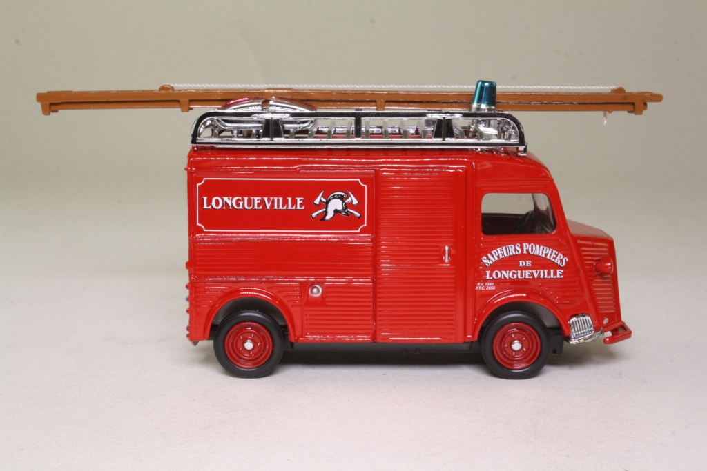 Matchbox Collectibles YFE13; 1947 Citroen H Type Fire Engine